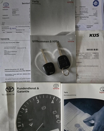 Toyota Yaris cena 21900 przebieg: 180000, rok produkcji 2010 z Bełchatów małe 211